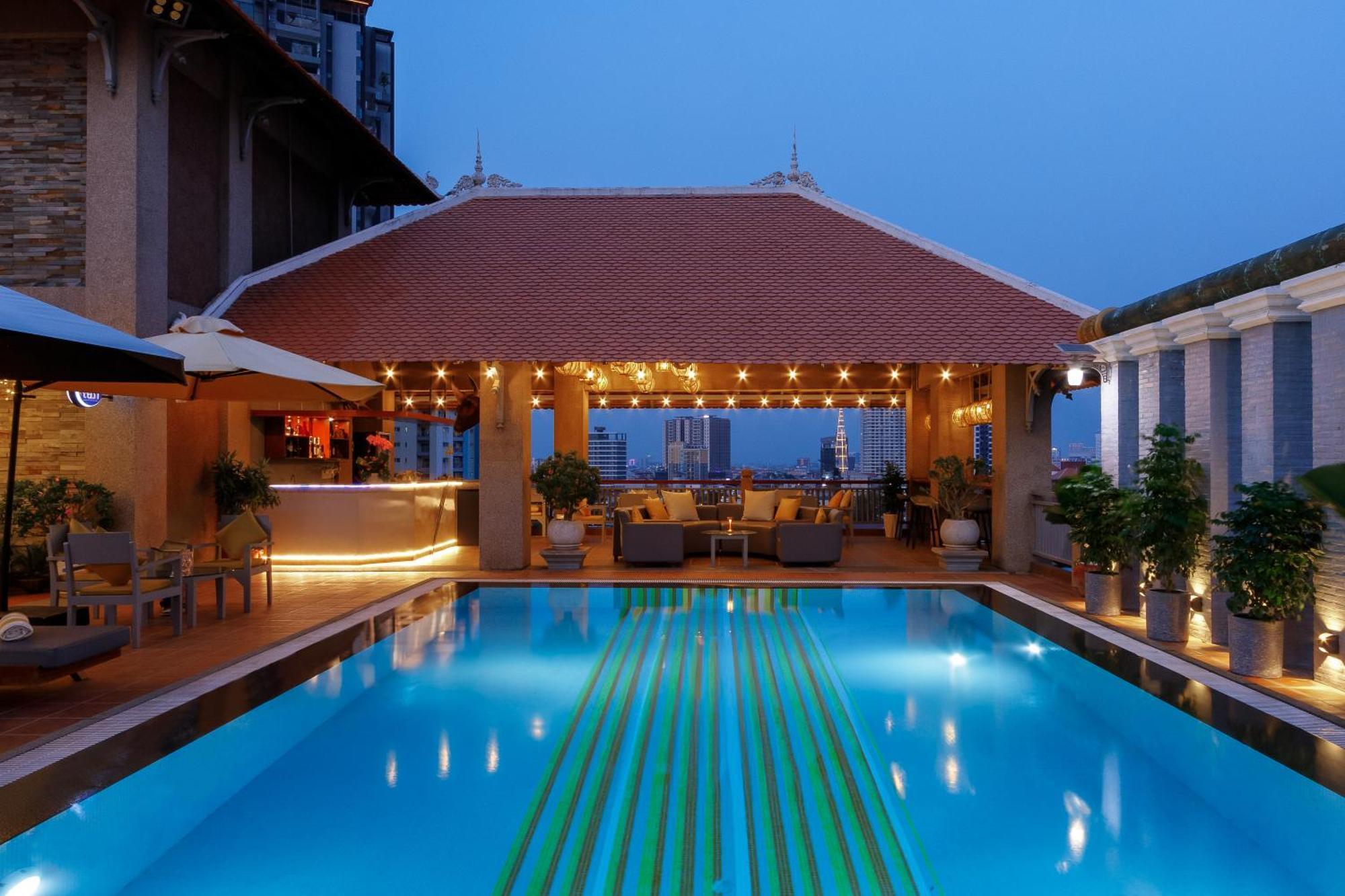 Jaya Suites Hotel Phnom-Penh Buitenkant foto