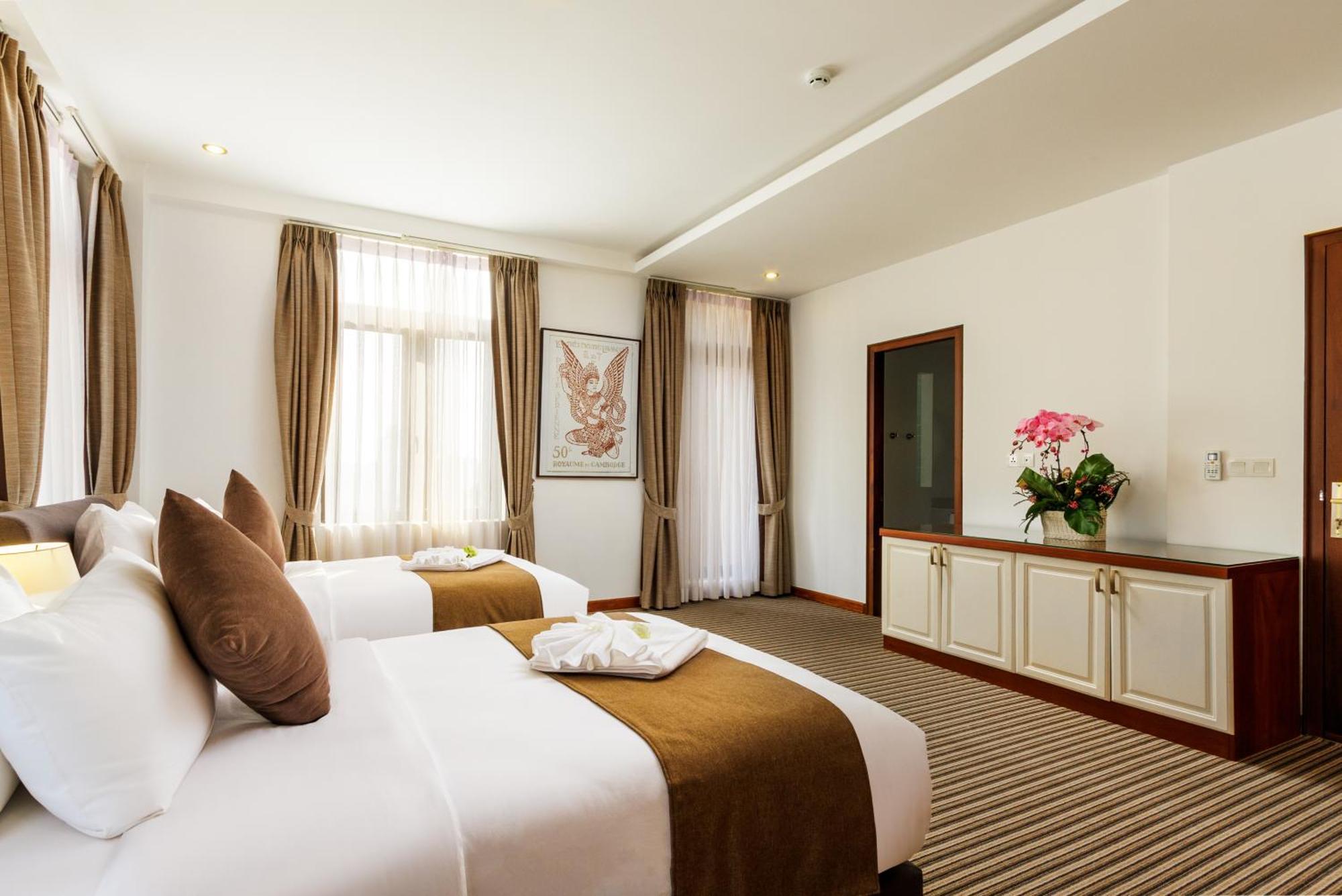 Jaya Suites Hotel Phnom-Penh Buitenkant foto