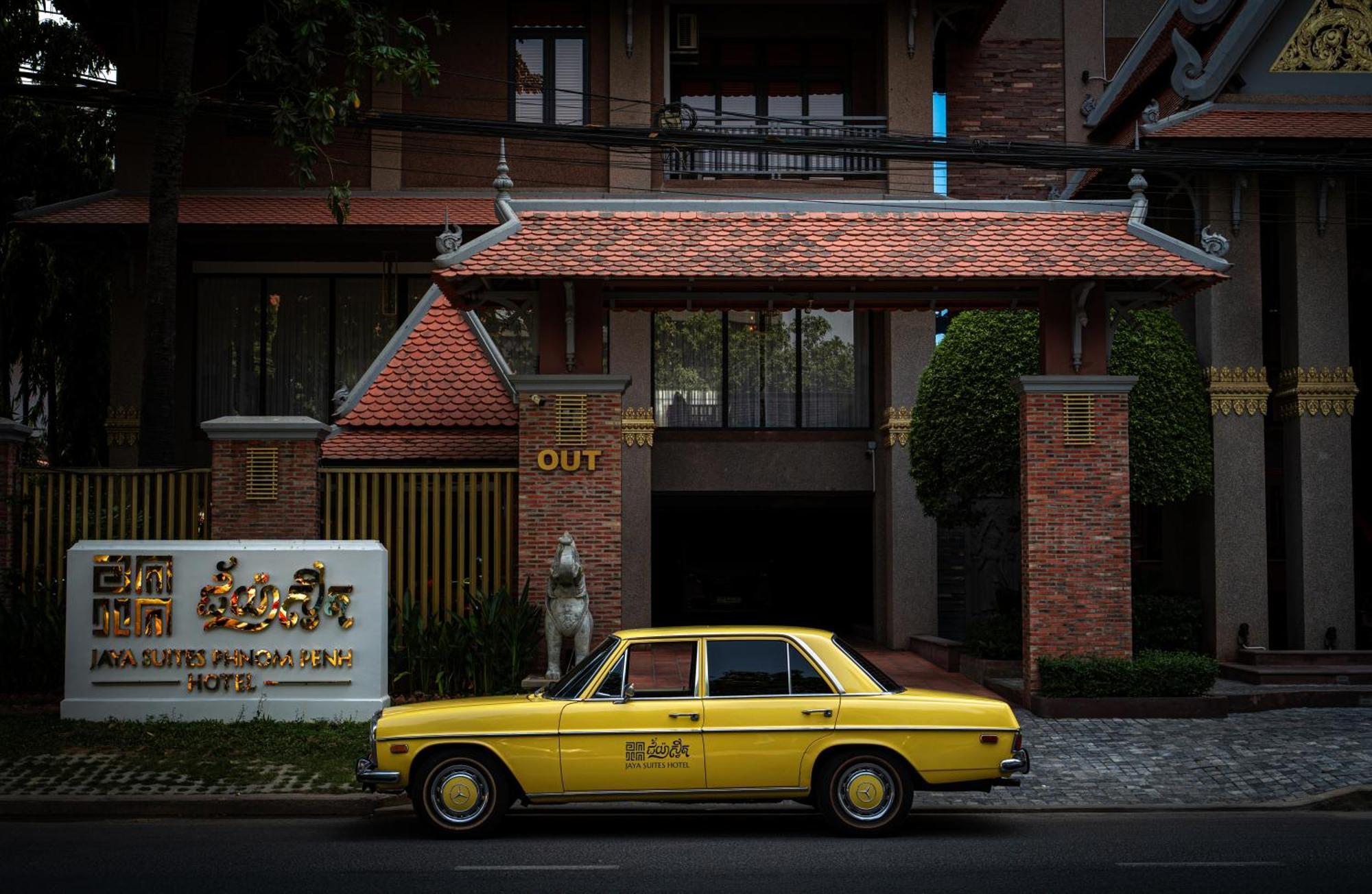 Jaya Suites Hotel Phnom-Penh Buitenkant foto