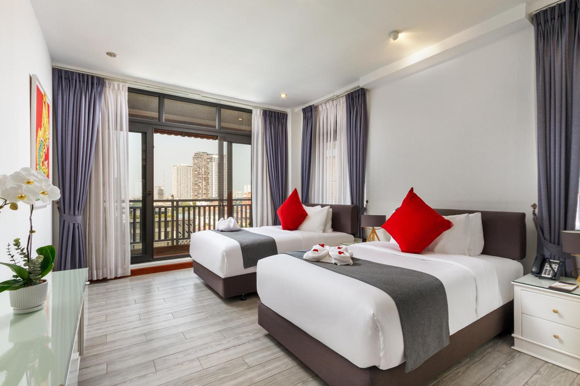 Jaya Suites Hotel Phnom-Penh Buitenkant foto