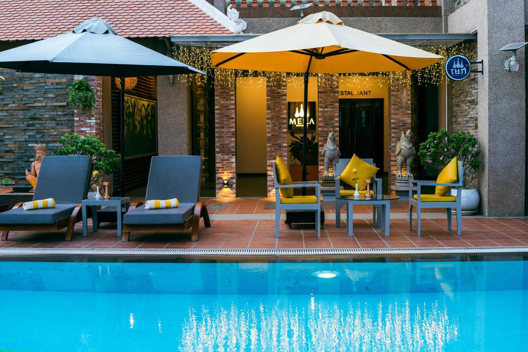 Jaya Suites Hotel Phnom-Penh Buitenkant foto