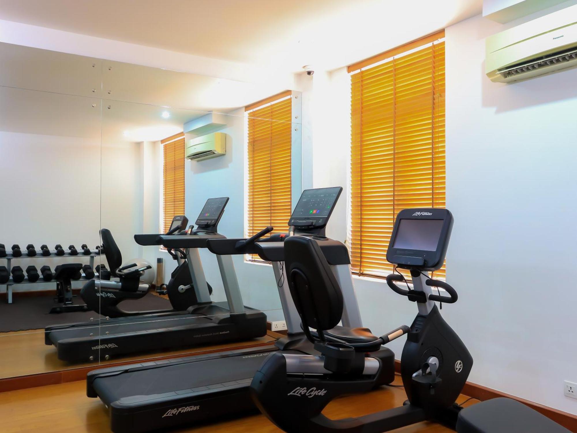 Jaya Suites Hotel Phnom-Penh Buitenkant foto