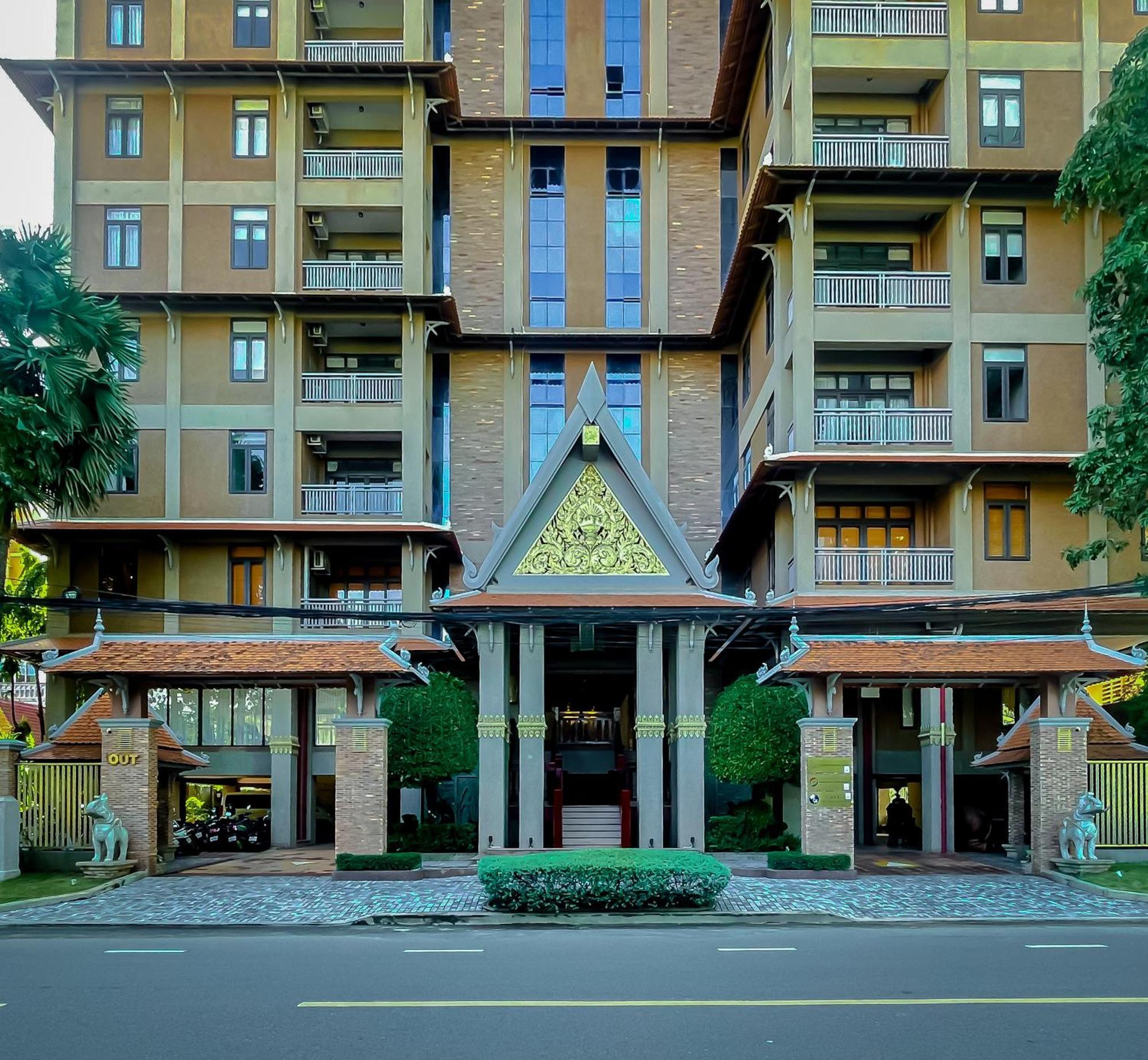 Jaya Suites Hotel Phnom-Penh Buitenkant foto