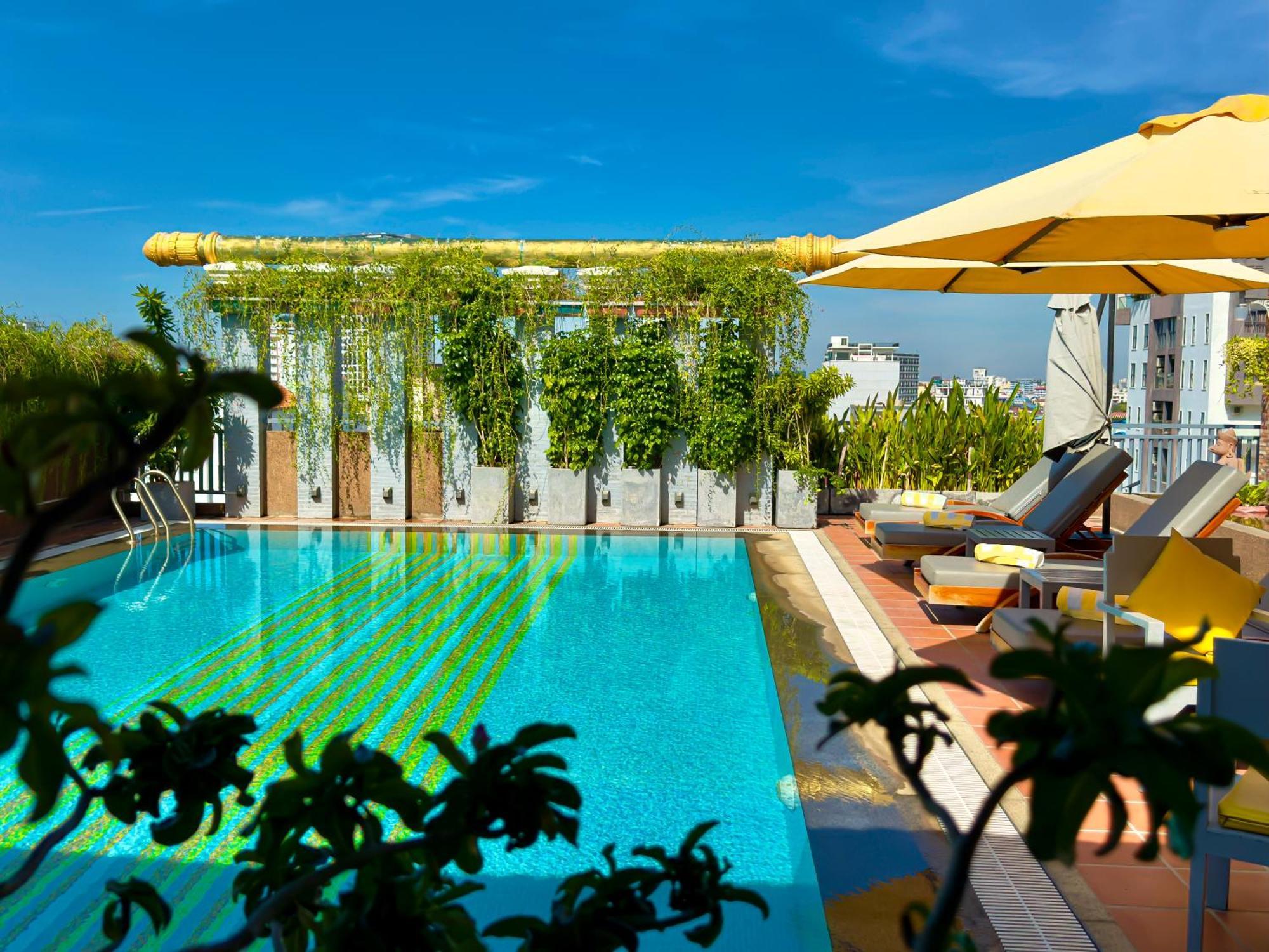 Jaya Suites Hotel Phnom-Penh Buitenkant foto